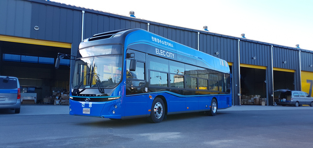 ▲ 대구시는 오는 11월2일부터 친환경 수소시내버스 2대를 최초로 도입하고 2개 노선(503번, 518번)에 1대씩 투입해 시민들에게 첫선을 보인다.ⓒ대구시