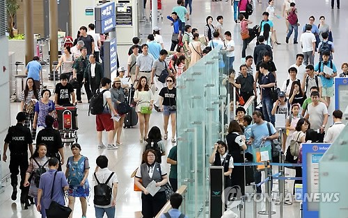 ▲ 북적이는 인천공항 ⓒ 연합뉴스