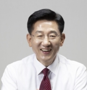 ▲ 11일 퇴임하는 전만권 천안부시장.ⓒ천안시