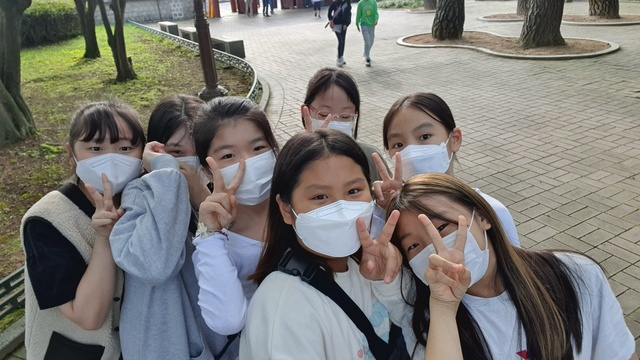 ▲ 대구시교육청은 위드코로나를 앞두고 거리두기로 약화된 학생들의 사회성 함양을 위해 또래활동 프로그램을 운영하고 있다.ⓒ대구시교육청