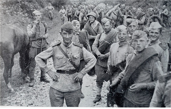 ▲ 북한에 들어오자마자 약탈,성폭행, 폭력등 만행을 저지른 소련 점령군.