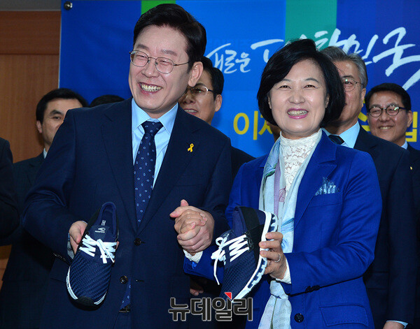 ▲ 이재명 더불어민주당 대선 후보와 추미애 전 법무부 장관. ⓒ뉴데일리