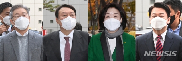 ▲ 여야 4당 대통령 후보들이 18일, 서울 마포구 상암동 SBS 프리즘타워에서 '5천만의 소리, 지휘자를 찾습니다' 주제로 열린 SBS D포럼에 참석하고 있다. ⓒ뉴시스