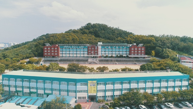 ▲ 조일고등학교(교장 박동환)는 2021년도 현재까지 군부사관 시험에 최종 9명의 학생(공군부사관 7명, 해군부사관 1명, 해병대부사관 1명)이 합격하는 성과를 올리며 ‘부사관 명문 고등학교’로 급부상하고 있다.ⓒ조일고