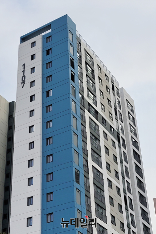 ▲ 김현지 전 비서관이 분양받은 것으로 알려진 대장동 11단지의 '더샵판교포레스트' 아파트. ⓒ뉴데일리 DB