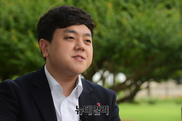 ▲ '이준석 체제' 첫 대변인단에 선발된 임승호 국민의힘 대변인이 당 선거대책위원회(선대위) 구성 등과 관련 