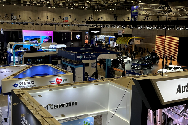▲ 25일 킨텍스에서 개최된 '2021 서울모빌리티쇼' 모습. 
 ⓒ김재홍 기자