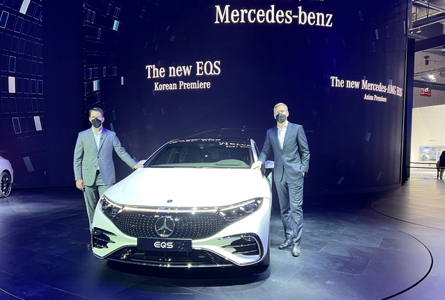 ▲ 벤츠는 EQS 등 다양한 전기차 모델 및 MBUX 하이퍼스크린 등을 공개했다. ⓒ김재홍 기자