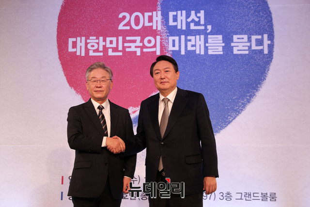 ▲ 이재명 더불어민주당 대통령 후보(왼쪽)와 윤석열 국민의힘 대통령 후보. ⓒ강민석 기자