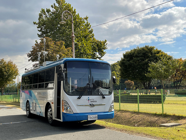 ▲ 대구시 보건환경연구원은 10월부터 11월까지 두류공원 등 시민들이 즐겨 찾는 휴식공간 3개소의 대기질을 측정한 결과, 미세먼지가 ‘좋음’ 수준으로 나타나 도심 속 시민휴식공간의 대기질이 쾌적하게 유지되고 있음을 확인했다.ⓒ대구시