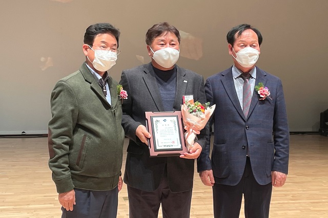 ▲ 경북문화관광공사는 지난 24일 경상북도 자원봉사대회에서 자원봉사관리 단체부문 표창을 수상했다.ⓒ경북관광공사