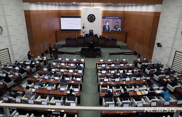 ▲ 지난 16일 서울시의회에서 제303회 정례회 제2차 본회의가 열리고 있다. ⓒ뉴시스