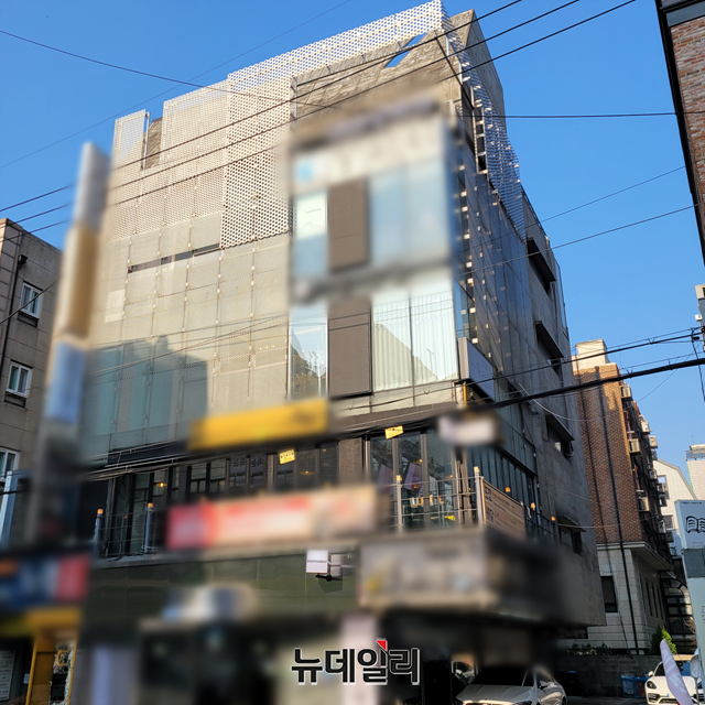 ▲ 정영학 회계사가 지난해 4월 173억원을 주고 매입한 서울 강남의 빌딩. ⓒ박찬제 기자
