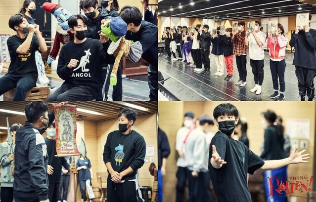 ▲ 뮤지컬 '썸씽로튼' 연습 현장.ⓒ엠씨어터