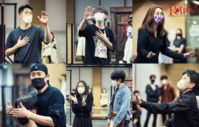 ▲ 뮤지컬 '썸씽로튼' 연습 현장.ⓒ엠씨어터