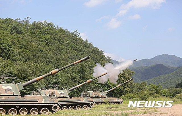 ▲ K9 자주포 부대의 사격훈련 모습. ⓒ뉴시스. 무단전재 및 재배포 금지.