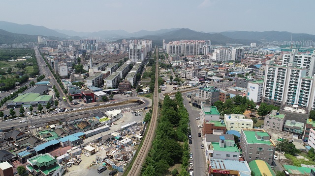 ▲ 경주시가 산림청 주관사업인 ‘도시바람길숲 조성사업’ 대상 지역인 동천-황성 폐선철도 예정부지.ⓒ경주시