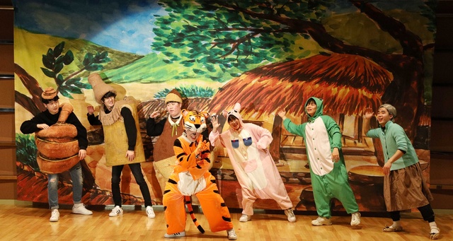 ▲ 유아감성교육연구회는 2017년부터 아동극을 기획, 어린이집과 요양병원을 찾아 공연했다.ⓒ영진전문대