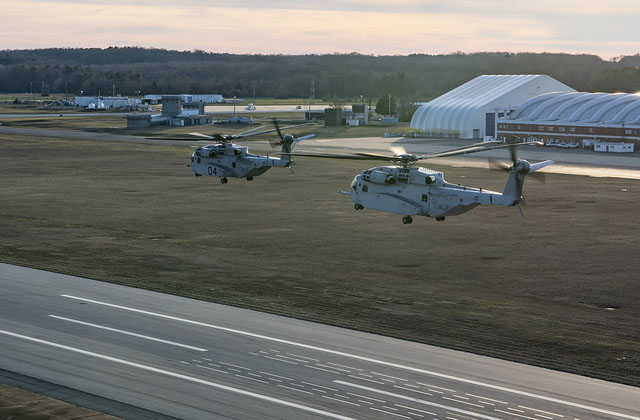 ▲ 착륙 중인 CH-53K 킹 스탤리온 편대. 세계에서 두번째로 큰 헬기다. ⓒ록히드마틴 제공.