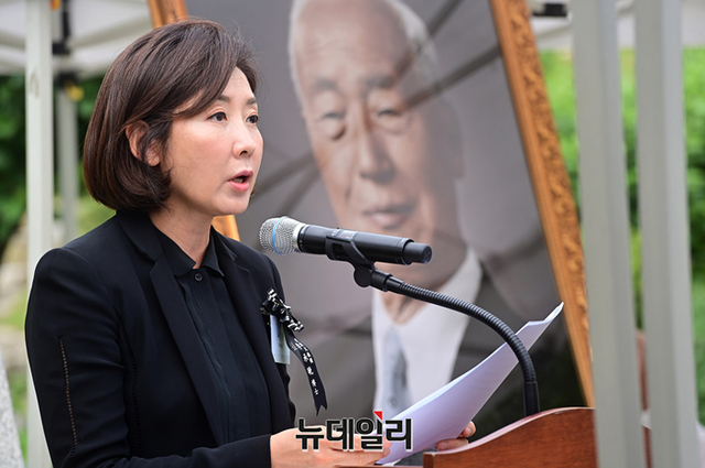 ▲ 나경원 전 국민의힘 의원은 3일 YTN 라디오 '황보선의 출발 새아침'과 전화 인터뷰에서 박근혜 전 대통령이 대선 전 메시지를 낼 가능성이 있는지를 묻는 진행자 질문에 대해 