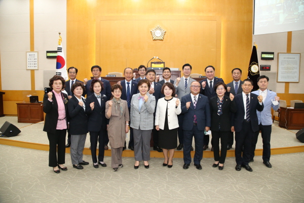 ▲ 제8대 충주시의회 시의원 .ⓒ충주시의회