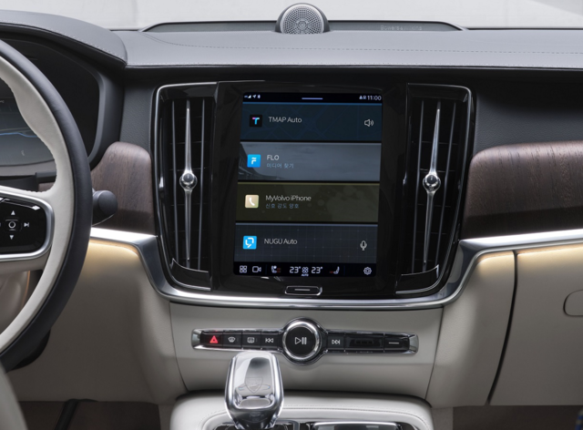 ▲ 볼보 S90에 탑재된 통합형 SKT 인포테인먼트 시스템 모습. ⓒ볼보코리아