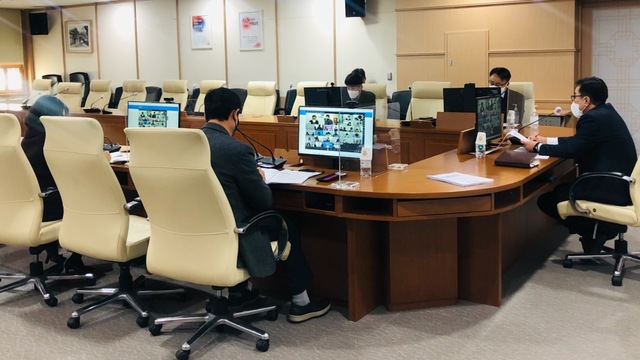 ▲ 경북교육청은 19일 홍익관에서 교육지원청 소속 행정지원과장 및 시설담당(거점센터포함)을 대상으로 ‘2022년 상반기 교특(학교)회계 적극 집행을 위한 대책회의’를 개최했다.ⓒ경북교육청