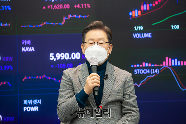 ▲ 19일 이재명 더불어민주당 대선후보가 서울 강남구 업비트라운지에서 열린 가상자산 거래소 현장 간담회에서 발언하고 있다. ⓒ뉴데일리(사진=이재명 캠프)