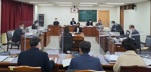 ▲ 19일 열린 충북도의회 제396회 임시회 제1차 행정문화위원회.ⓒ충북도의회