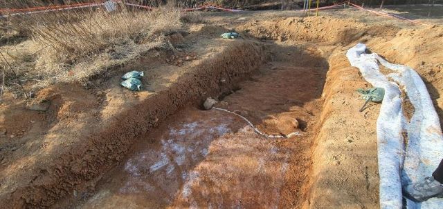 ▲ 청주 우암산 근린공원 조성 사업지에서 발견된 조선시대 추정 주거지.ⓒ청주시