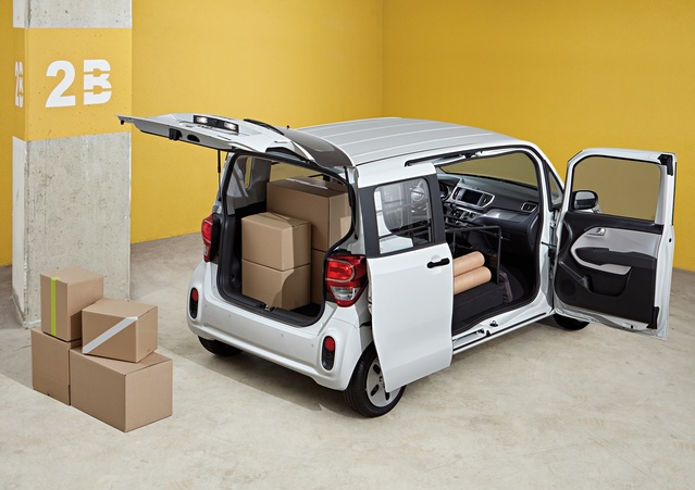 ▲ 레이 1인승 밴 모델의 최대 적재용량은 1628리터로 국내 경차 밴 모델 중 최대 공간을 갖췄다. ⓒ기아