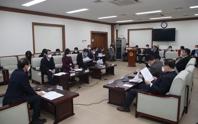 ▲ 대구광역시의회(의장 장상수)는 8일 오전 9시 시의회 2층 회의실에서 새해 첫 ‘확대의장단 회의’를 개최했다.ⓒ대구시의회
