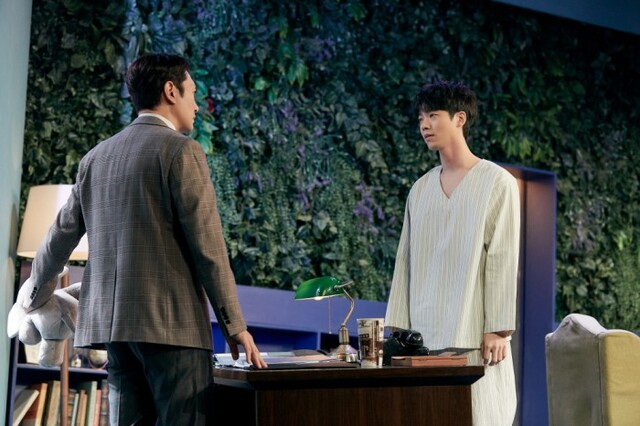 ▲ 연극 '엘리펀트 송' 공연사진.ⓒ나인스토리