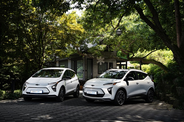 ▲ 2022년형 볼트EV와 볼트EUV 모습. ⓒ한국지엠