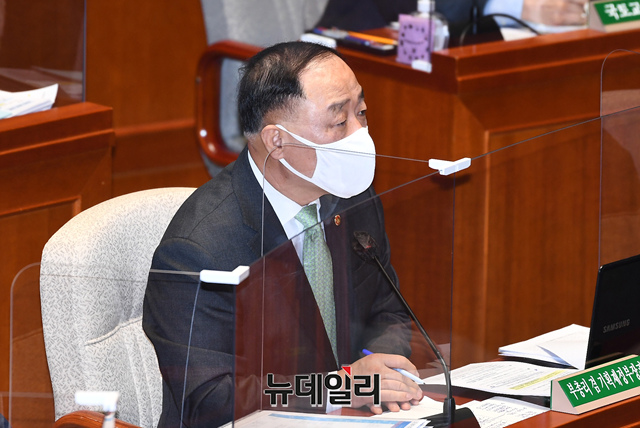 ▲ 여야정이 신년 첫 추가경정예산(추경) 합의에 나서며 막판 협상을 시도 중이다. 정부는 