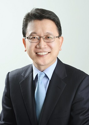 ▲ 대구광역시의회 강민구 의원은 17일 열린 제288회 임시회 제2차 본회의에서 5분 자유발언을 통해 군위군의 대구편입이 지연됨에 따라 사업 추진이 중단되지 않도록 대구시가 지속적인 노력을 견지할 것과 지역 여론 통합에 힘쓸 것을 주문했다.ⓒ대구시의회