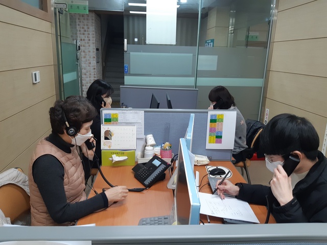 ▲ 경북 영주시가 재택치료 체계 변화에 따른 의료 공백을 없애기 위해 의료기관을 확대 지정하고 치료키트 택배 배송 시스템을 도입하는 등 총력 대응 태세에 돌입했다.ⓒ영주시