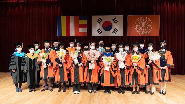 ▲ 동국대 경주캠퍼스는 ‘2022년 봄 학위수여식’을 거행했다.ⓒ동국대 경주캠퍼스