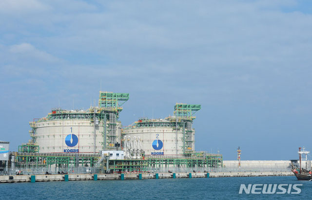 ▲ 한국가스공사가 운영하는 제주 액화천연가스(LNG) 생산기지. ⓒ뉴시스. 무단전재 및 재배포 금지.