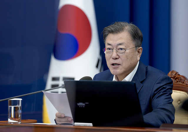 ▲ 문재인 대통령이 21일 청와대 여민관에서 열린 수석보좌관회의에서 발언하고 있다.