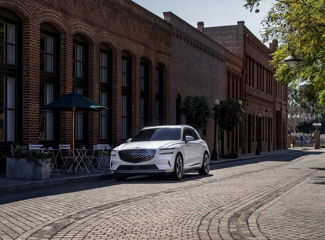 ▲ 제네시스가 24일부터 'GV70 전동화 모델' 사전계약을 진행한다. ⓒ제네시스