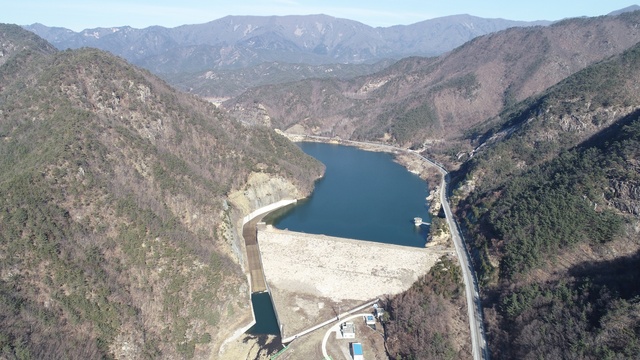 ▲ 경상북도는 안전영농기반 구축 및 농어촌 생활환경개선을 위한 농식품부 농촌용수개발사업에 신규착수 1지구와 기본조사 1지구가 선정돼 국비 907억 원을 확보했다고 밝혔다.ⓒ경북도