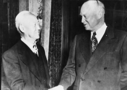 ▲ 1954년 7월 미국을 공식방문한 이승만 대통령과 아이젠하워 대통령.