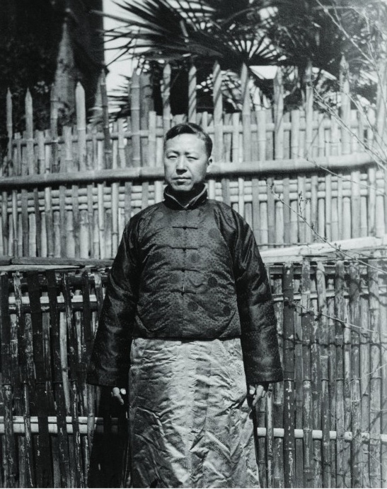 ▲ 1920년 중국인으로 변장, 상하이 임정으로 밀항한 이승만 임정대통령.