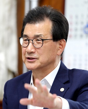 ▲ 이시종 충북도지사.ⓒ충북도