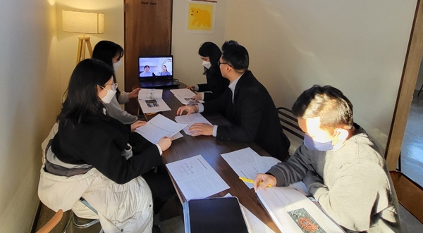 ▲ 한남대 건축학과 도시건축연구실 리빙랩 회의 모습.ⓒ한남대