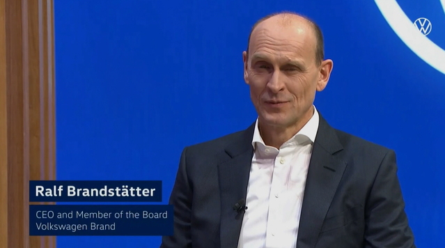 ▲ 랄프 브란트슈타터 폭스바겐 CEO가 16일 미디어 컨퍼런스에서 발표하는 모습. ⓒ중계영상 캡쳐
