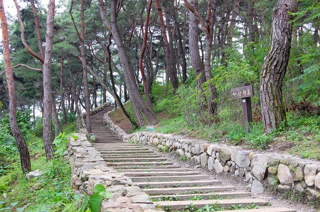 ▲ 산막이옛길 산책로.ⓒ괴산군