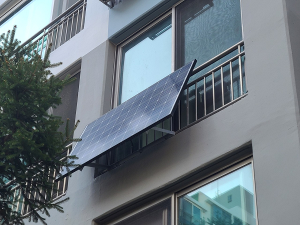 ▲ 대전 동구는 오는 12월 9일까지 350W 미니 태양광시설 설치비로 최대 2장까지 지원한다.ⓒ대전동구