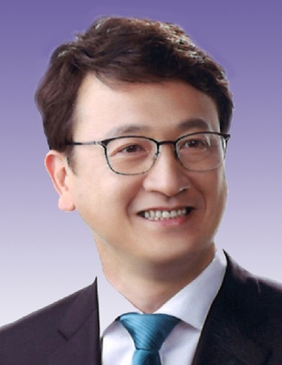 ▲ 경상북도의회 김상헌 의원(더불어민주당, 포항)은 각종 계약 체결의 지방채 매입 대상 매출 기준을 2천만원 이상으로 상향하는 일부개정조례안을 발의했다.ⓒ경북도의회